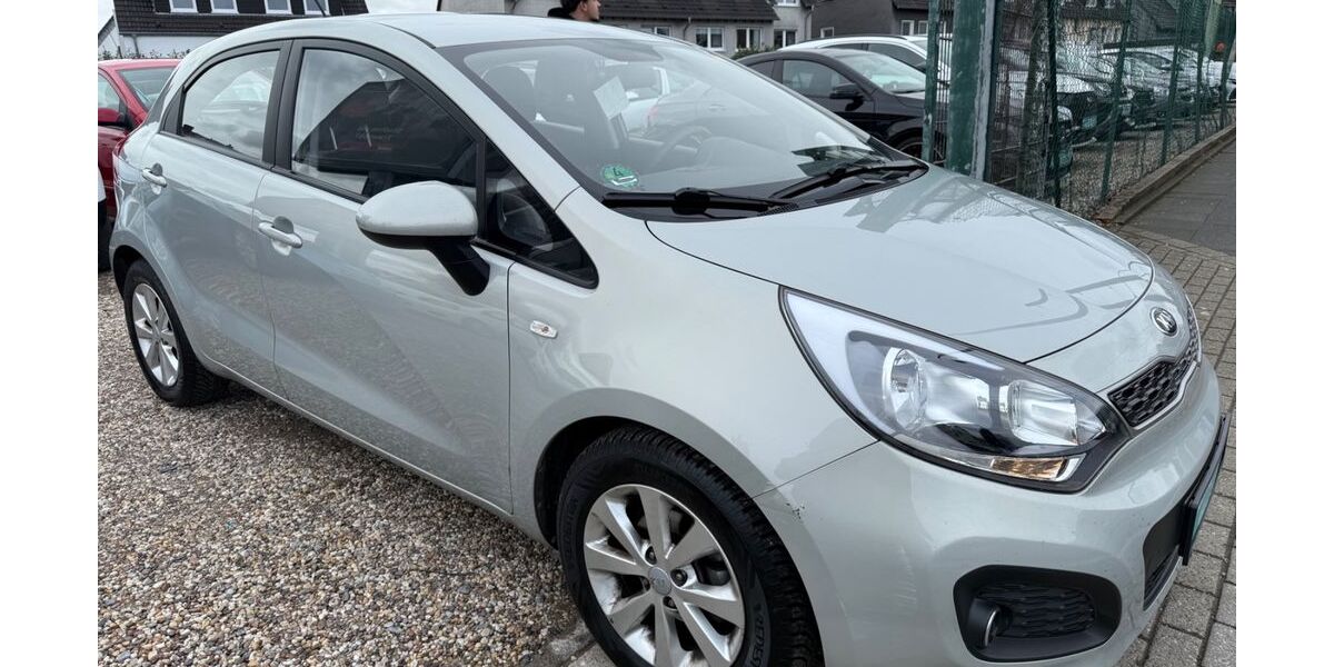 Kia Rio 59.000 km 7.800 &euro; Essen 45355