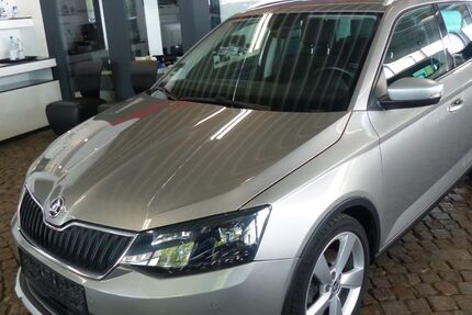 Skoda Fabia 52.670 km 12.990 &euro; Gelsenkirchen 45883
