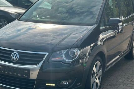 VW Touran 297.000 km 4.999 € Rheinberg 47495