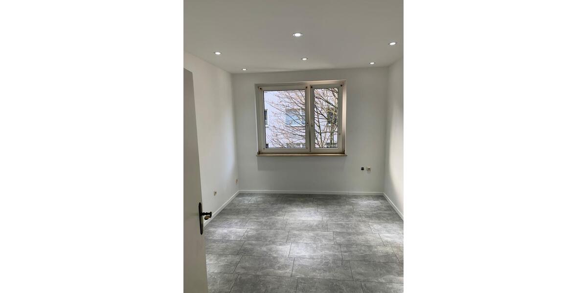 Etagenwohnung Essen Stadtkern - 3 Zimmer, 79 m&sup2;, 990&euro; | Angebot:26428292