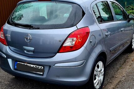 Opel Corsa 139.000 km 2.900 € Essen 45327