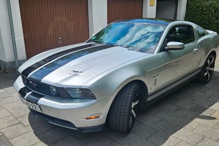 Ford Mustang 183.100 km 20.500 &euro; Duisburg 47138