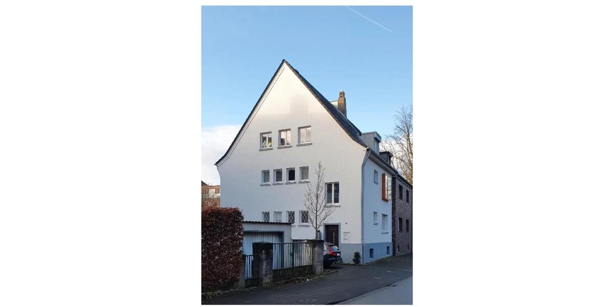 Neuvermietung wunderschöne Dachgeschosswohnung über 2 Etagen 3 zimmer