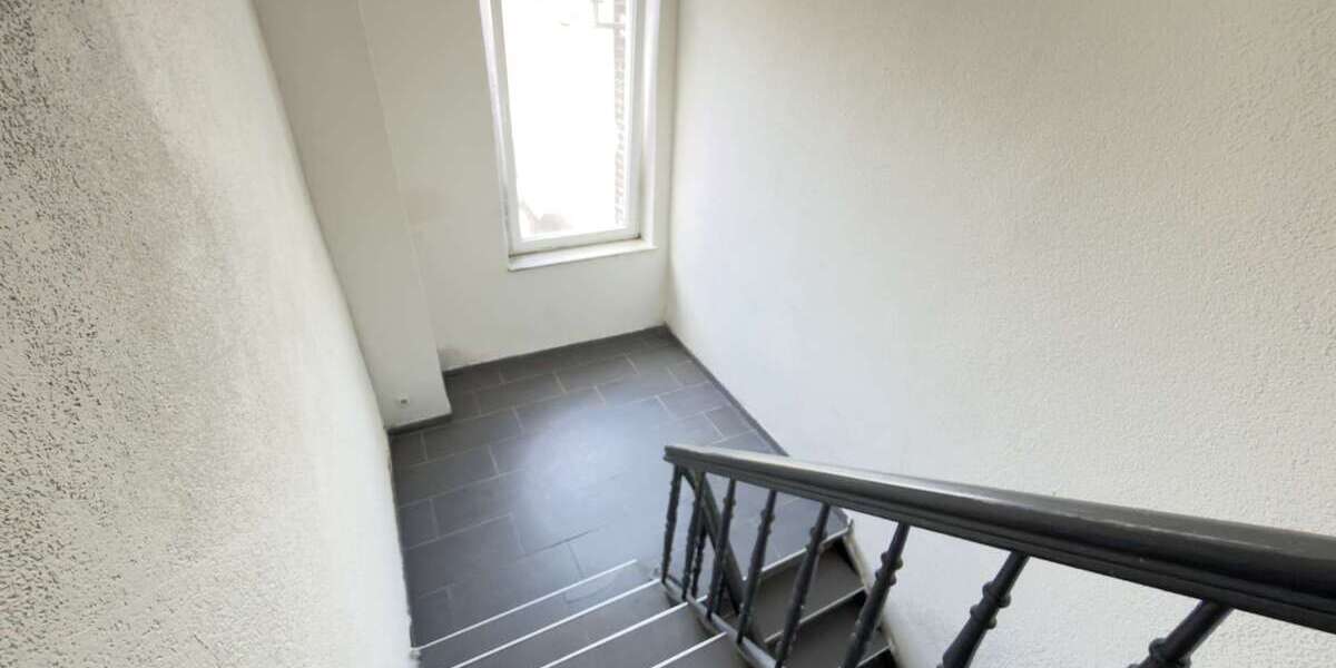 Renditestarkes MFH mit Gewerbe in Duisburg – 5700 EUR Kaltmiete, starke Ertragsbasis - Mehrfamilienhaus, Wohnhaus Duisburg Hamborn | Angebot:25536060