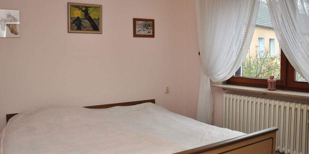 Reihenendhaus Duisburg Hochemmerich - 5 Zimmer, 87 m&sup2;, 198.000&euro; | Angebot:25744080