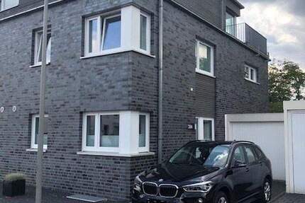 Moderne Doppelhaushälfte mit unverbaubarem Blick ins Grüne 4 zimmer