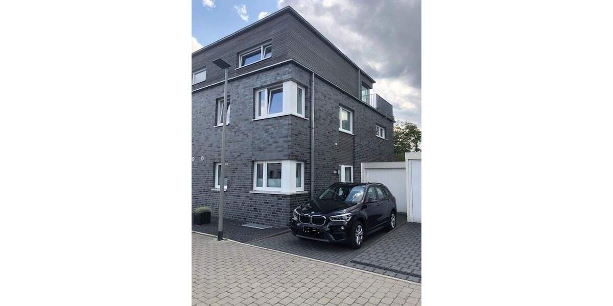 Moderne Doppelhaushälfte mit unverbaubarem Blick ins Grüne 4 zimmer