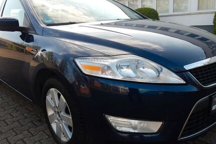 Ford Mondeo 272.905 km 3.099 &euro; Oberhausen 46047