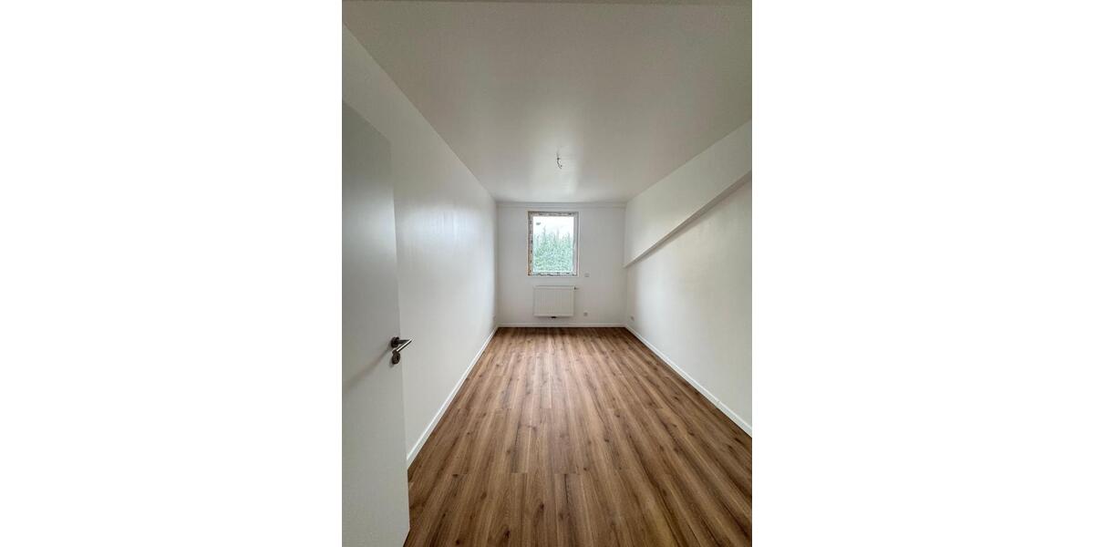 Etagenwohnung Bottrop Ebel - 3 Zimmer, 73 m&sup2;, 900&euro; | Angebot:25061923