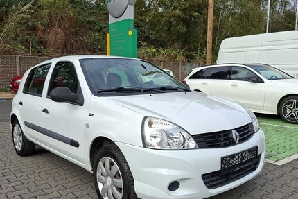 Renault Clio 67.000 km 3.890 &euro; Bottrop 46238