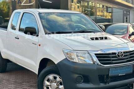Toyota Hilux 100.000 km 24.990 € Oberhausen 46049