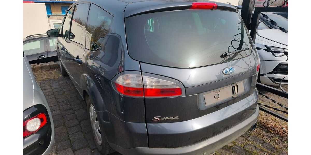 Ford S-Max 212.321 km 2.900 &euro; Bottrop 46242