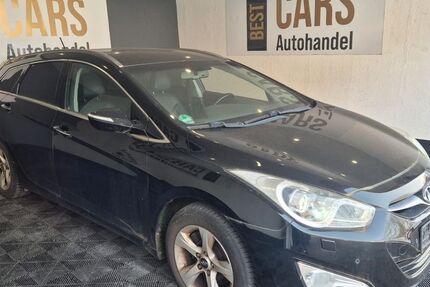 Hyundai i40 198.000 km 4.900 &euro; Bochum 44805