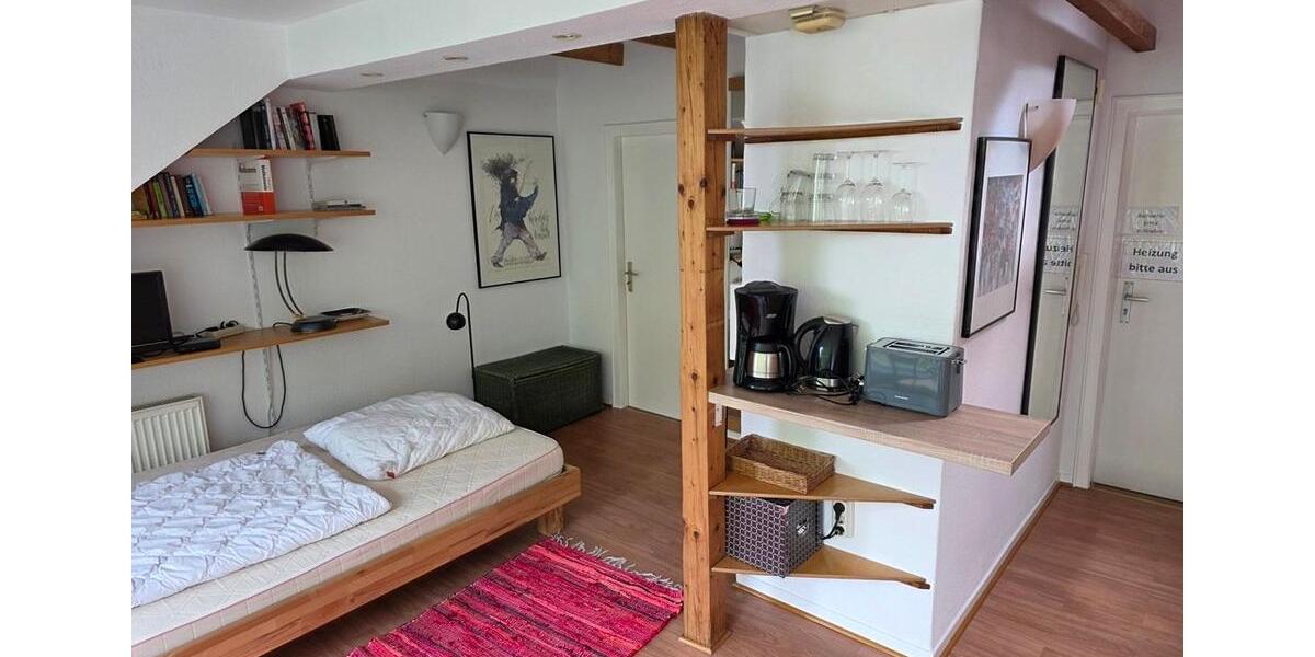 Dachgeschoßwohnung Bochum - 1 Zimmer, 28 m&sup2;, 600&euro; | Angebot:26296647