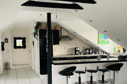 Exklusive Dachgeschosswohnung mit Seeblick 3.5 zimmer