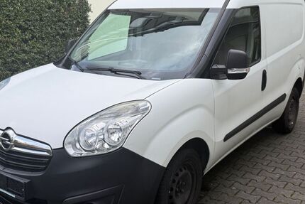 Opel Combo 101.607 km 6.498 € Velbert 42551