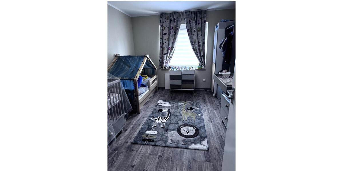 Reihenhaus Gelsenkirchen Rotthausen - 7 Zimmer, 155 m&sup2;, 1.478&euro; | Angebot:26261673