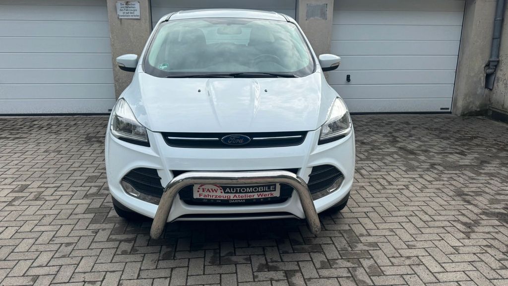 Ford Kuga 89.000 km 9.699 &euro; Essen 45356