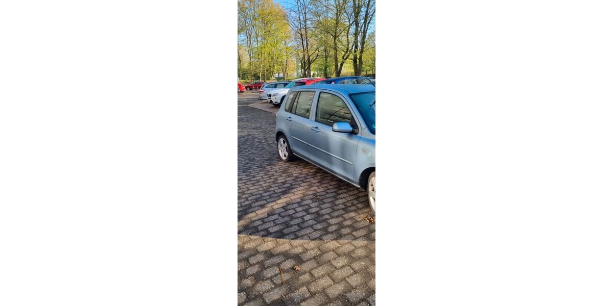 Mazda 2 163.000 km 3.400 &euro; Dorsten-Wulfen 46286