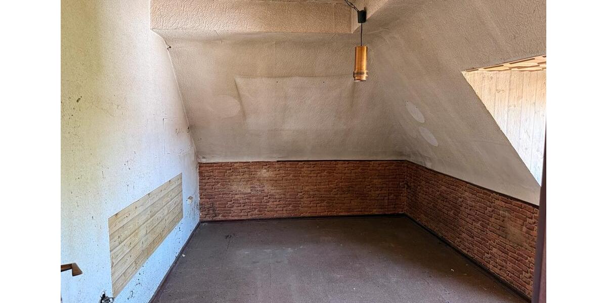 Dachgeschoßwohnung Essen Stadtbezirk III - 2 Zimmer, 31 m&sup2;, 36.000&euro; | Angebot:27129565