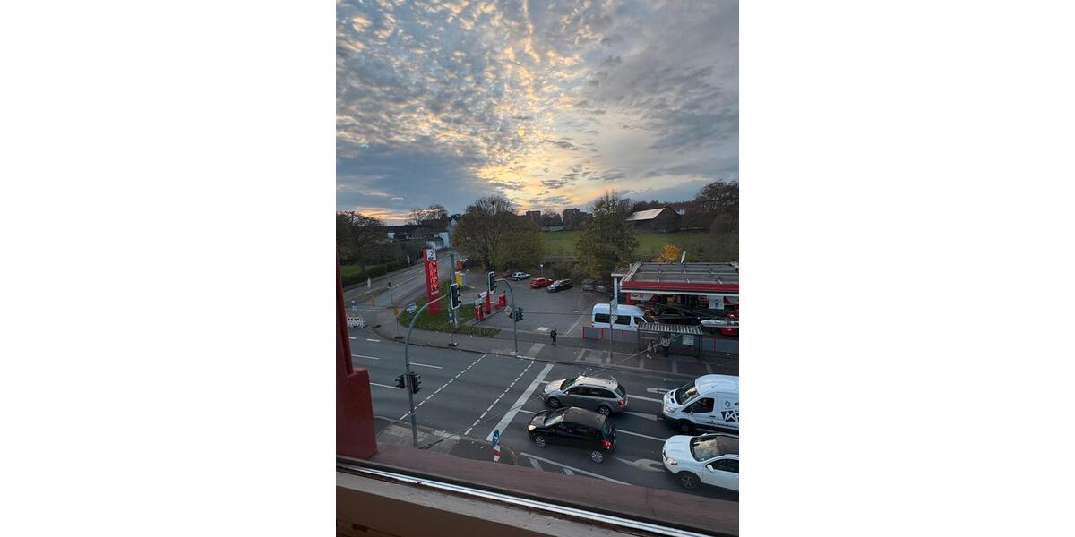 1 person in a 3 person - flatshare 20 zimmer