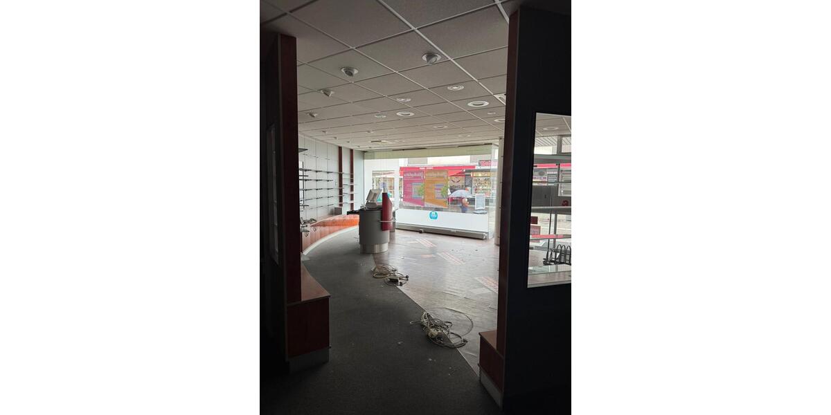 Repräsentative Gewerbefläche, Ladenlokal 1-A Lage in Herten Mitte zimmer