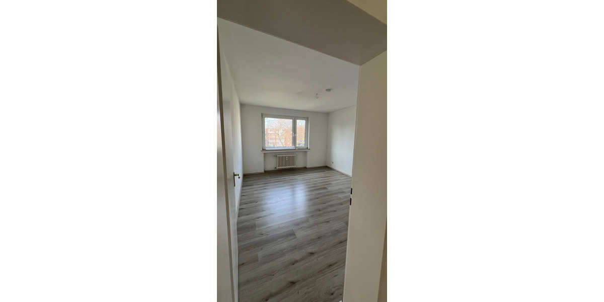 Etagenwohnung Voerde (Niederrhein) - 3.5 Zimmer, 74 m&sup2;, 703&euro; | Angebot:25871606