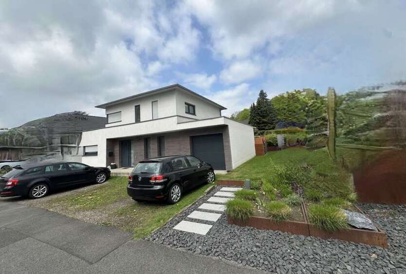 Haus zum Kaufen in Oberhausen 500.000 € 166 m²