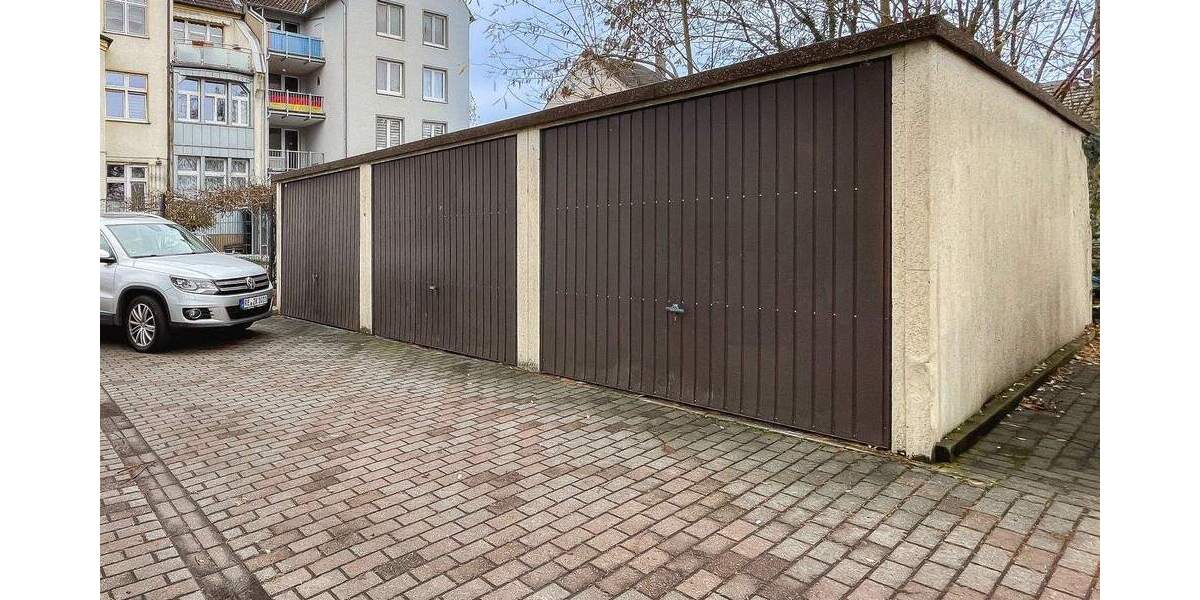 4 Einheiten - 3 Garagen - 1000 m² Grundstück 1 zimmer