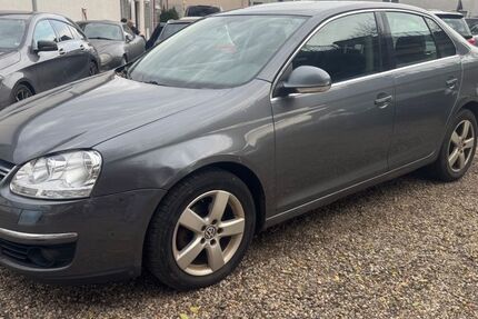 VW Jetta 223.000 km 1.690 &euro; Essen 45356