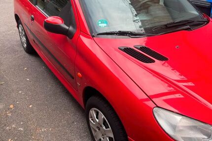 Peugeot 206 124.900 km 1.250 &euro; Essen 45326
