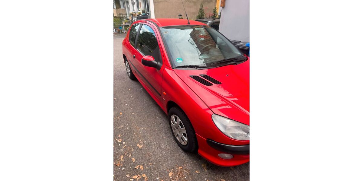 Peugeot 206 124.900 km 1.250 &euro; Essen 45326