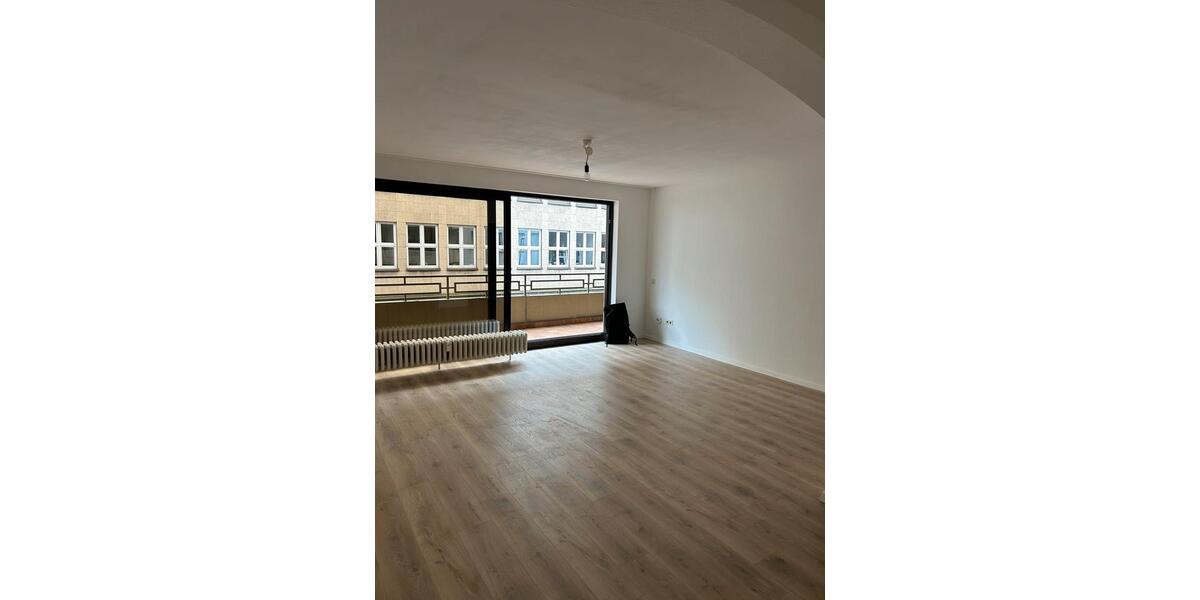 Helle Eigentumswohnung im Wasserviertel mit Balkon 2 zimmer