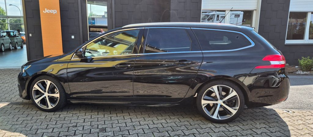 Peugeot 308 104.000 km 14.490 &euro; Oberhausen 46049