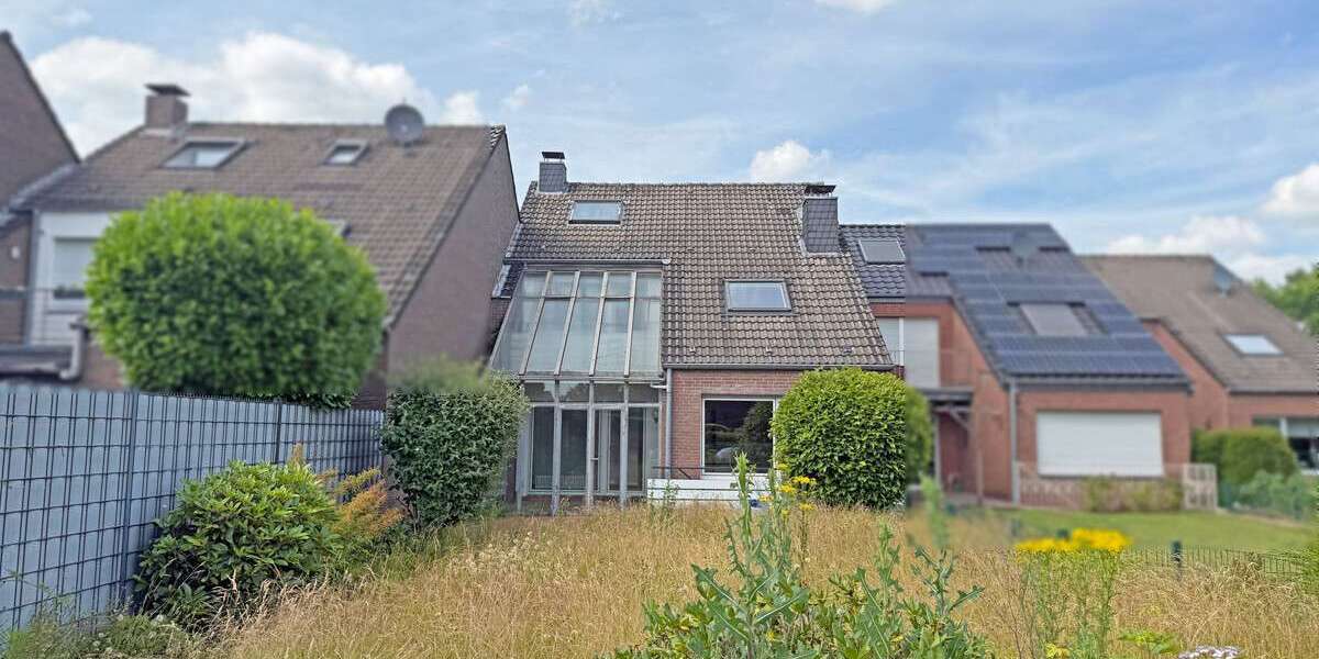 Einfamilienhaus Voerde - 4 Zimmer, 111 m&sup2;, 275.000&euro; | Angebot:27029034