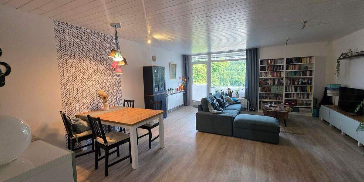 Etagenwohnung Velbert Neviges - 2 Zimmer, 75 m&sup2;, 175.000&euro; | Angebot:25680188