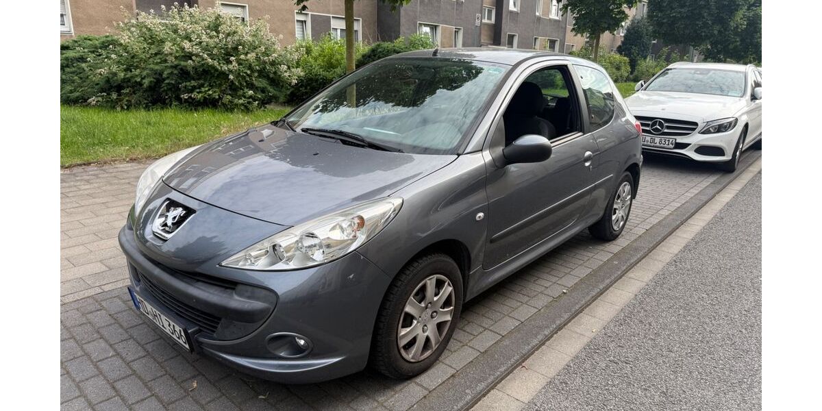 Peugeot 206 87.205 km 2.899 &euro; Duisburg 47138