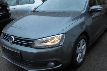 VW Jetta 125.000 km 8.950 € Essen 45329