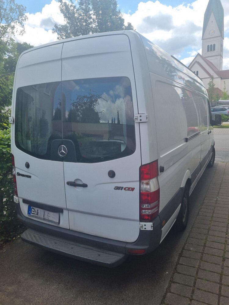 Mercedes-Benz sprinter 311 209.349 km 15.000 € Gladbeck 45964