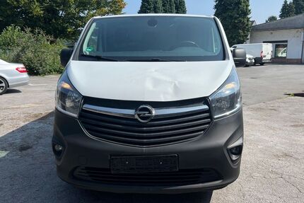 Opel Vivaro 228.000 km 6.250 € Oberhausen 46045