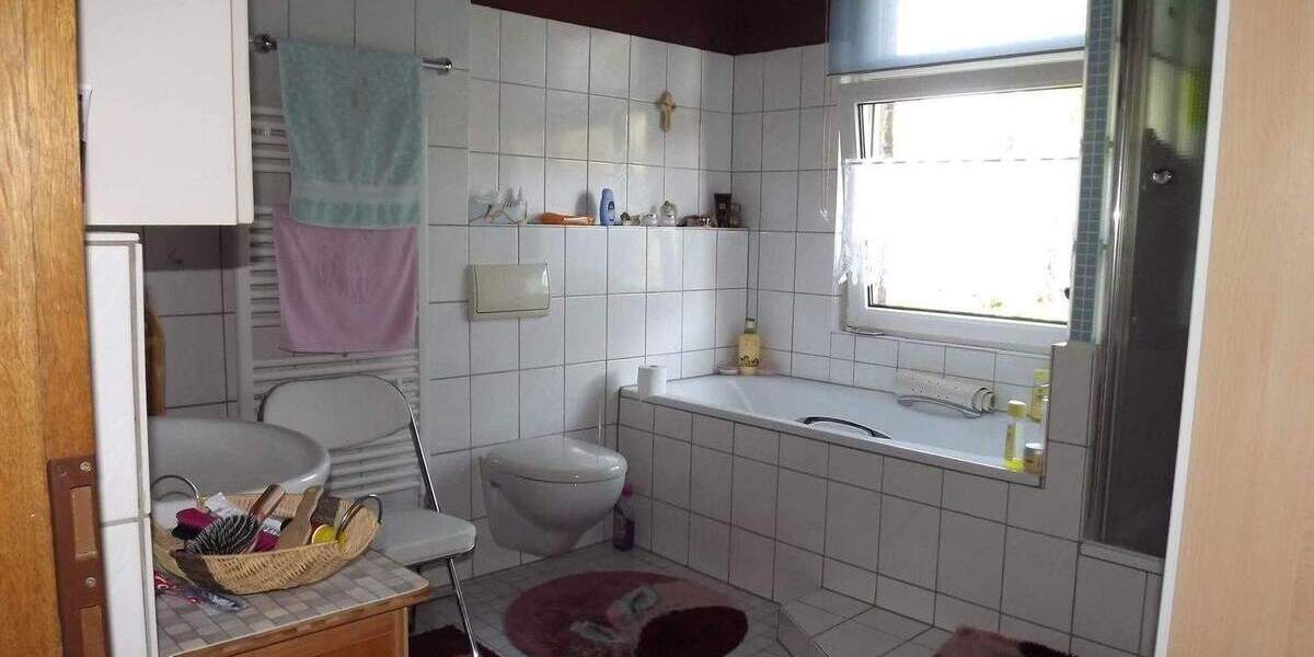 Charmante Doppelhaushälfte mit Geschichte in Recklinghausen-Hochlarmark 3 zimmer