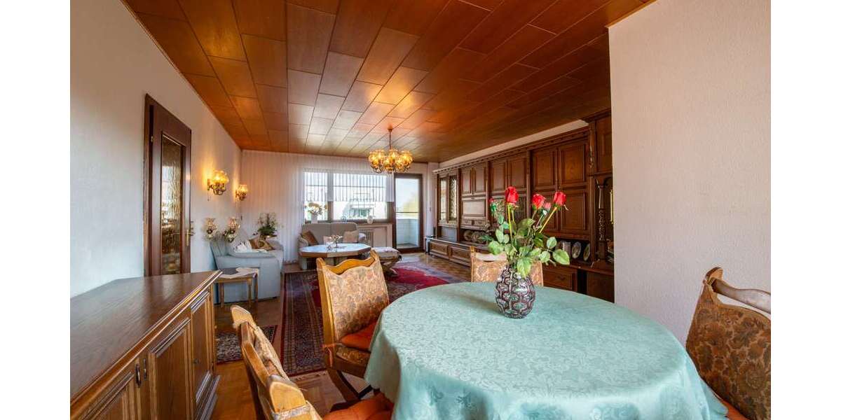 Etagenwohnung Bochum / Weitmar Weitmar - 3.5 Zimmer, 94 m&sup2;, 215.000&euro; | Angebot:26271947