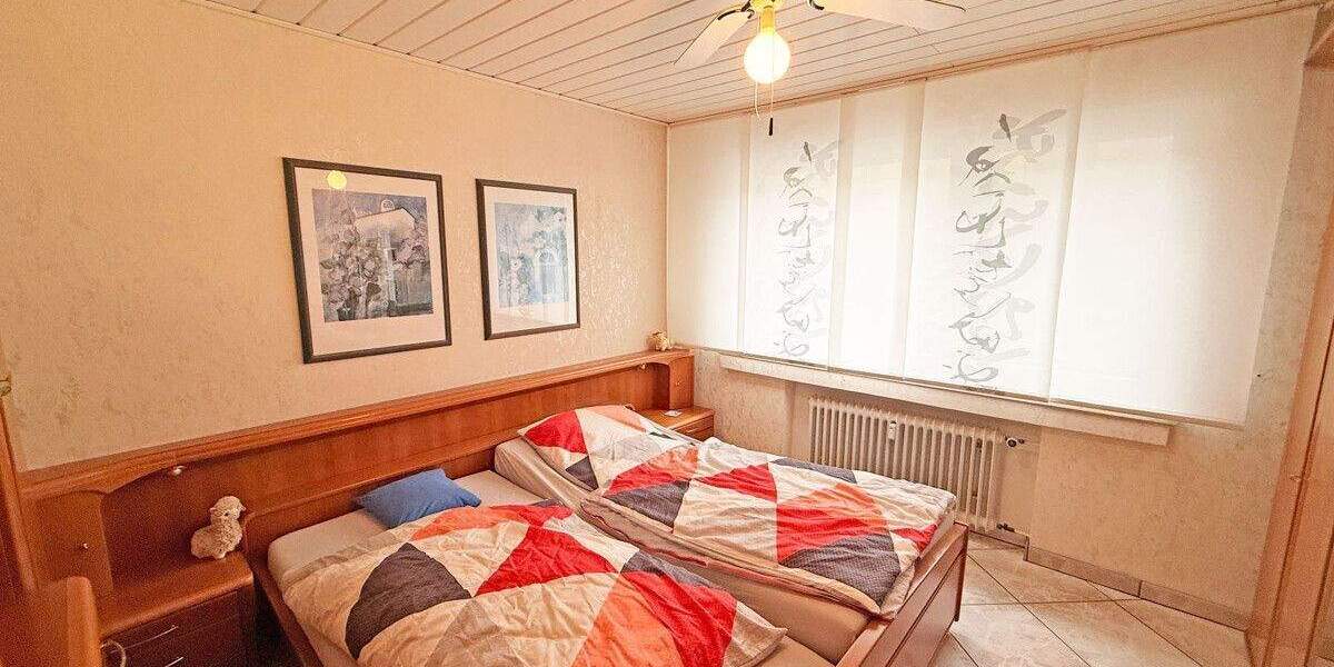 Etagenwohnung Dinslaken Innenstadt - 3 Zimmer, 75 m&sup2;, 209.000&euro; | Angebot:25684461