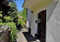 Alles easy :) Helle 2½-R.-DG-Wohnung plus Spitzboden (ohne Balkon) mitten in Bredeney