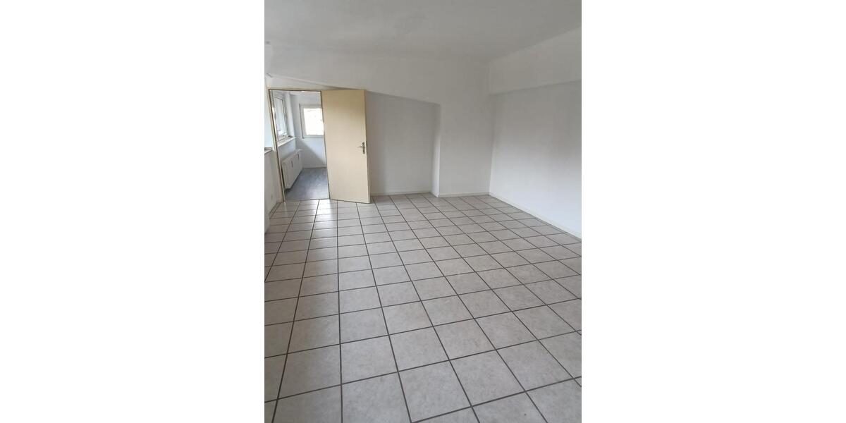 82 qm ab Februar Esplanade 30 citynah & 2 Etage mit Aufzug 3 zimmer