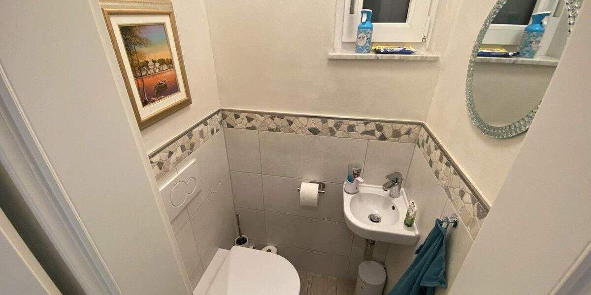 Doppelhaushälfte Duisburg Huckingen - 7 Zimmer, 120 m&sup2;, 599.000&euro; | Angebot:25087157