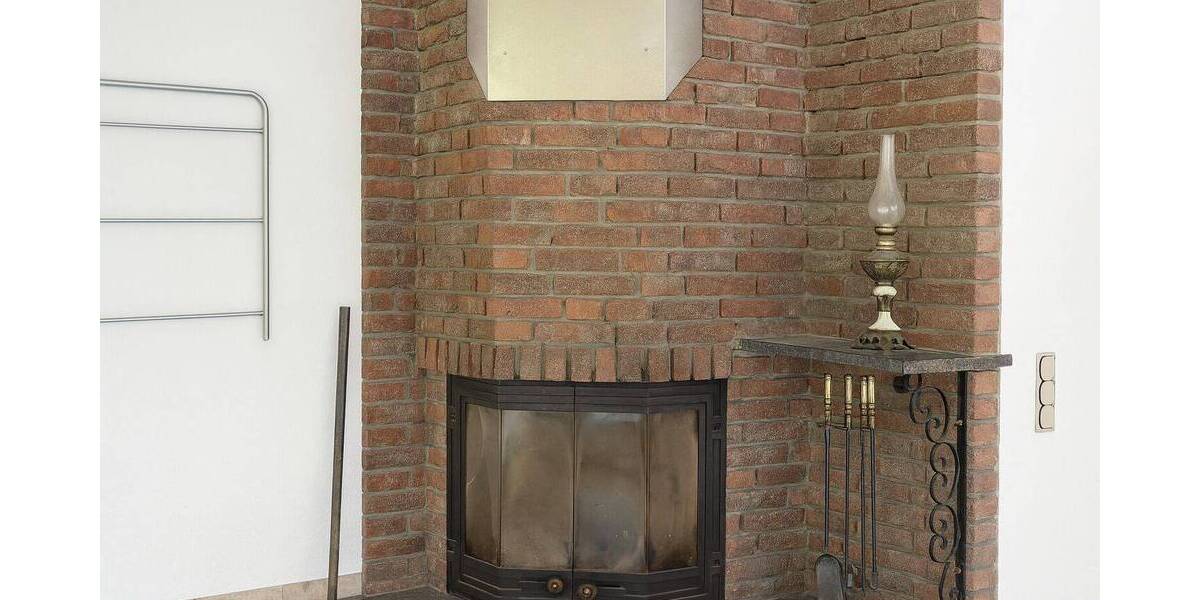 Praktisches Zweifamilienhaus mit Ausblick ins Grüne 6 zimmer