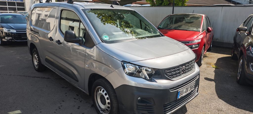 Peugeot Partner 155.000 km 6.990 &euro; Essen 45136