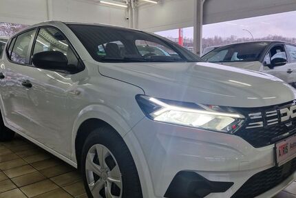 Dacia Sandero 14.600 km 11.950 &euro; Bottrop 46238