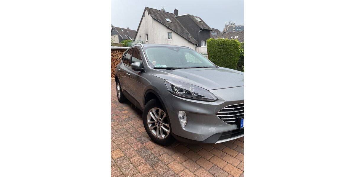 Ford Kuga 30.000 km 27.800 &euro; Velbert 42549